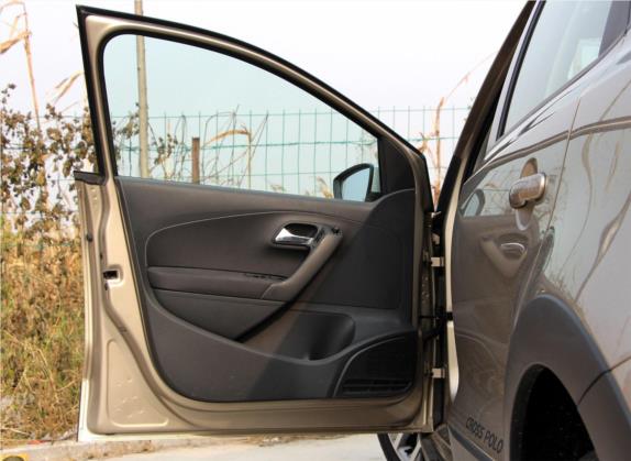 Polo 2016款 1.4L Cross Polo 手动 车厢座椅   前门板