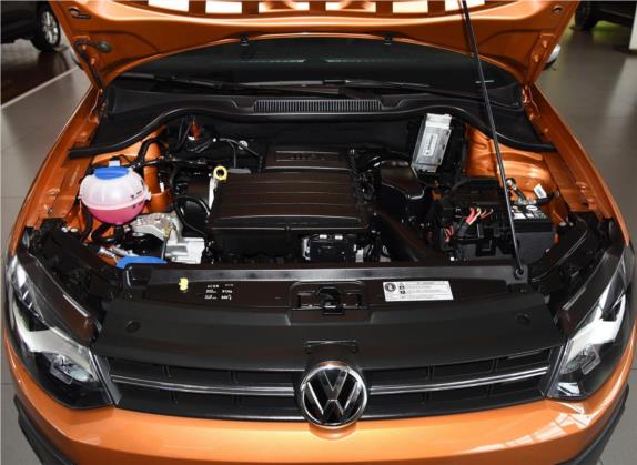 Polo 2016款 1.4L Cross Polo 自动 其他细节类   发动机舱