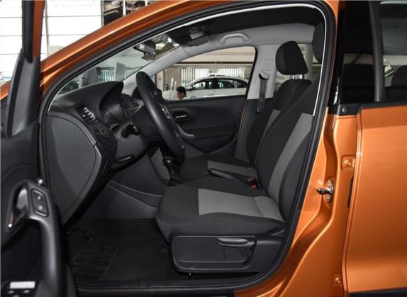 Polo 2016款 1.4L Cross Polo 自动 车厢座椅   前排空间