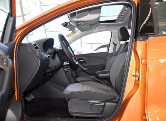 Polo 2016款 1.6L Cross Polo 自动 车厢座椅   前排空间
