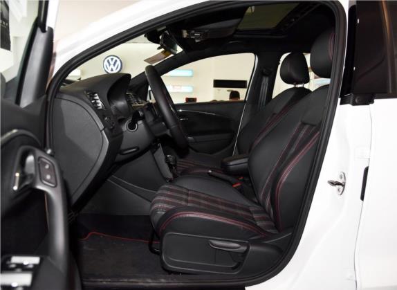 Polo 2016款 1.4TSI GTI 车厢座椅   前排空间