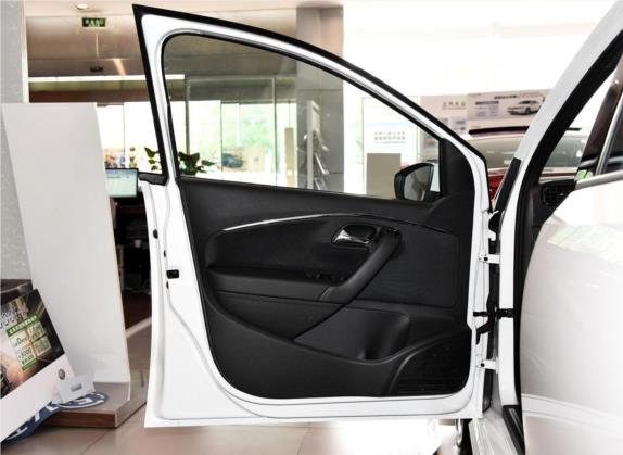 Polo 2016款 1.4TSI GTI 车厢座椅   前门板