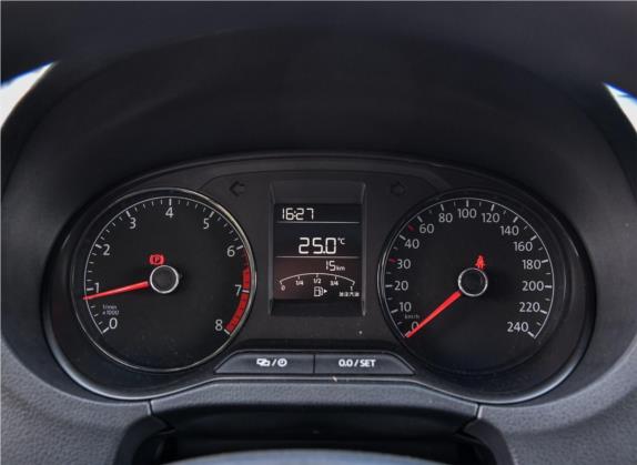 Polo 2018款 1.5L 手动安驾型 中控类   仪表盘