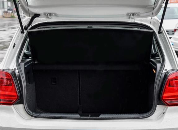 Polo 2018款 1.5L 自动安享型 车厢座椅   后备厢