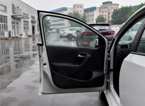 Polo 2018款 1.5L 自动安享型 车厢座椅   前门板
