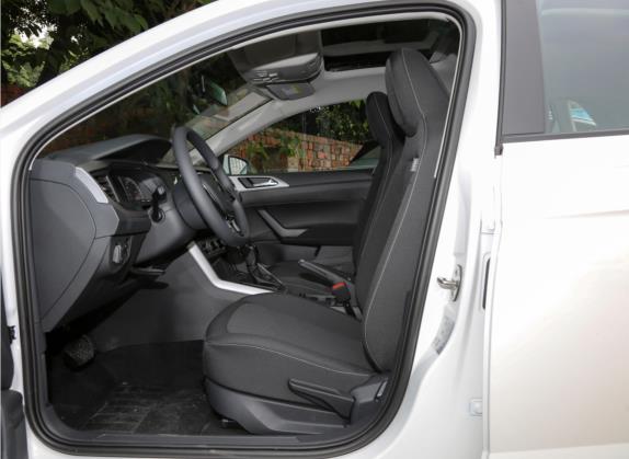 Polo 2021款 Plus 1.5L 自动全景乐享版 车厢座椅   前排空间