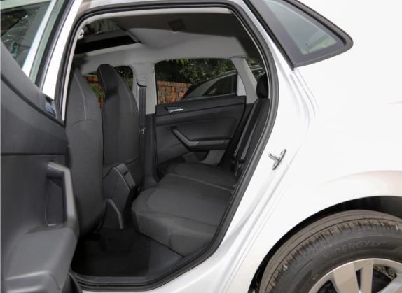 Polo 2021款 Plus 1.5L 自动全景乐享版 车厢座椅   后排空间