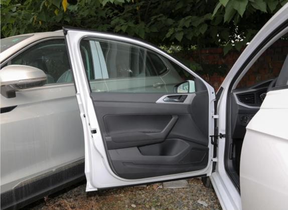 Polo 2021款 Plus 1.5L 自动全景乐享版 车厢座椅   前门板