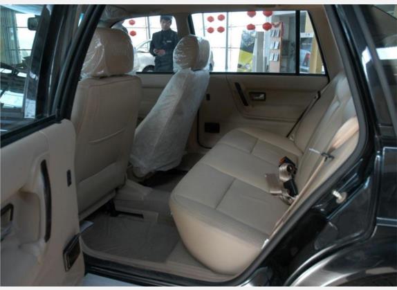 桑塔纳志俊 2004款 1.8L 手动舒适型 车厢座椅   后排空间