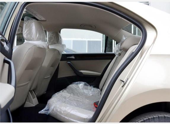 桑塔纳 2013款 1.6L 手动豪华版 车厢座椅   后排空间
