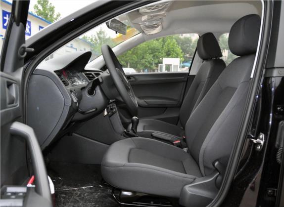 桑塔纳 2013款 1.4L 手动风尚版 车厢座椅   前排空间