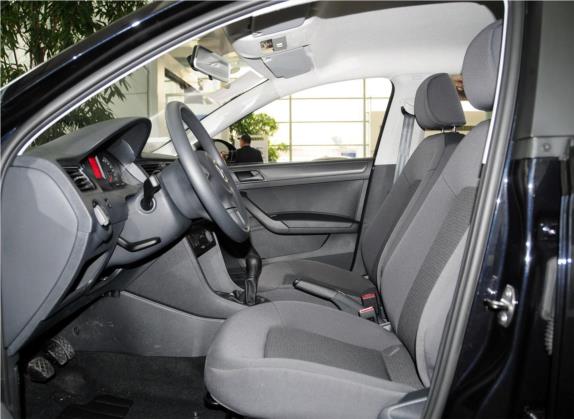 桑塔纳 2013款 1.6L 手动风尚版 车厢座椅   前排空间