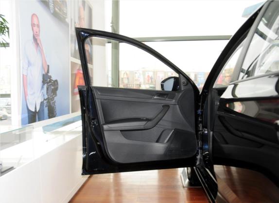 桑塔纳 2013款 1.6L 手动风尚版 车厢座椅   前门板