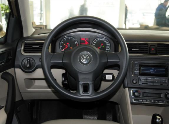 桑塔纳 2013款 1.6L 自动舒适版 中控类   驾驶位