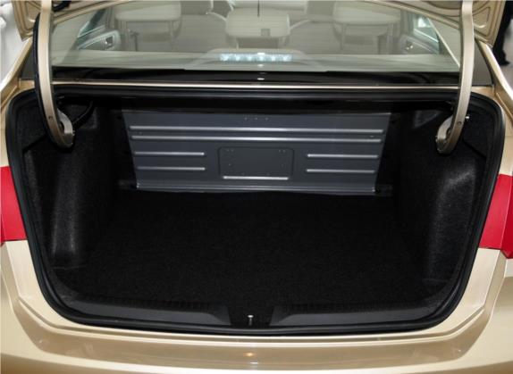 桑塔纳 2013款 1.6L 自动舒适版 车厢座椅   后备厢
