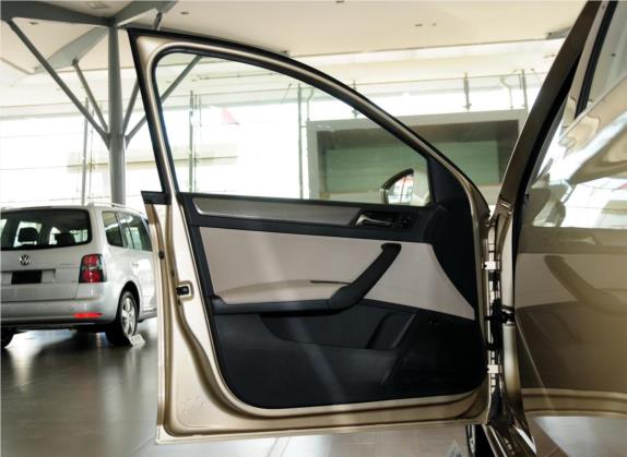 桑塔纳 2013款 1.6L 自动舒适版 车厢座椅   前门板
