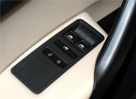 桑塔纳 2013款 1.6L 自动舒适版 车厢座椅   门窗控制