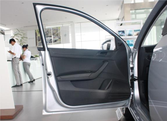 桑塔纳 2015款 1.4L 手动风尚版 车厢座椅   前门板
