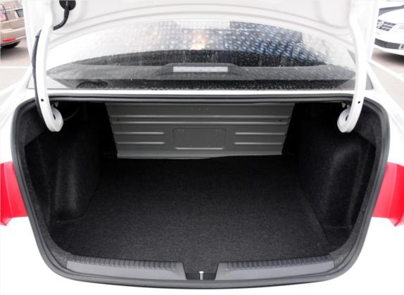 桑塔纳 2015款 1.6L 自动风尚版 车厢座椅   后备厢