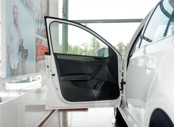 桑塔纳 2015款 1.6L 自动舒适版 车厢座椅   前门板