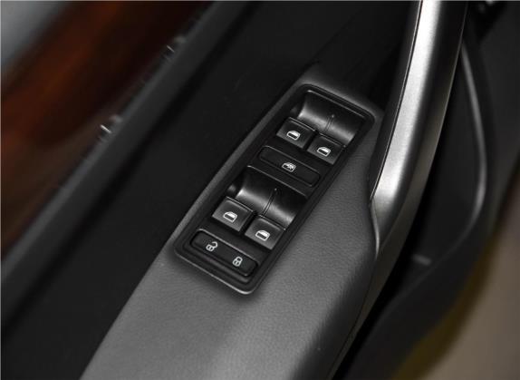 桑塔纳 2015款 1.6L 手动豪华版 车厢座椅   门窗控制