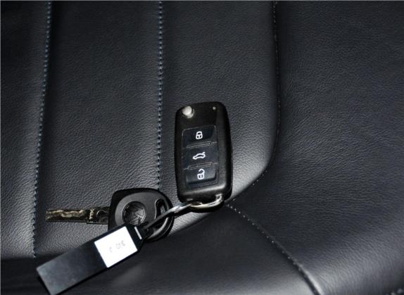 桑塔纳 2015款 1.6L 自动豪华版 其他细节类   钥匙