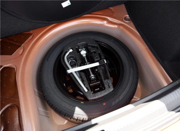 桑塔纳 2015款 浩纳 230TSI DSG舒适型 其他细节类   备胎