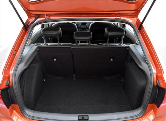 桑塔纳 2015款 浩纳 230TSI DSG舒适型 车厢座椅   后备厢