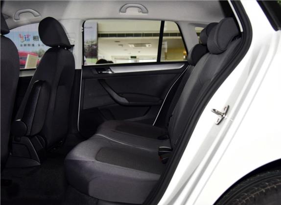 桑塔纳 2015款 浩纳 1.6L 手动风尚型 车厢座椅   后排空间