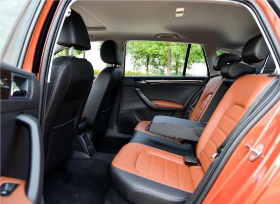 桑塔纳 2015款 浩纳 1.6L 自动豪华型 车厢座椅   后排空间