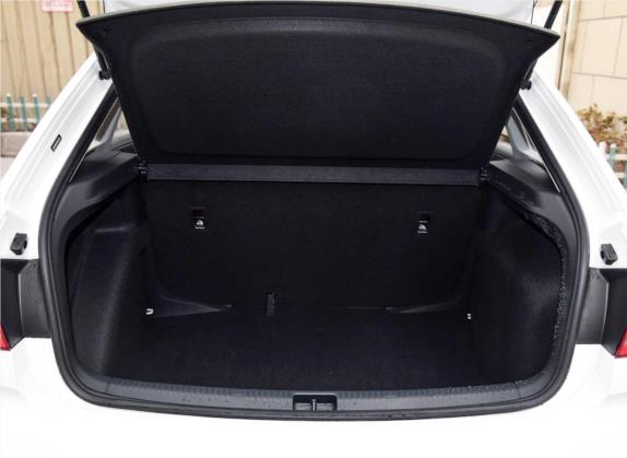 桑塔纳 2017款 浩纳 1.4L 手动风尚版 车厢座椅   后备厢