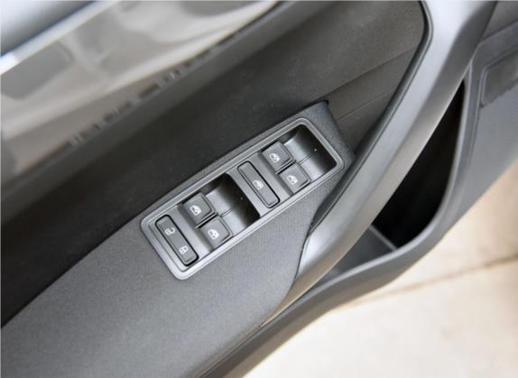 桑塔纳 2017款 浩纳 1.4L 手动风尚版 车厢座椅   门窗控制
