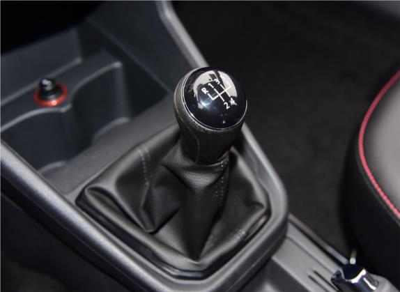 桑塔纳 2017款 浩纳 1.6L 手动舒适版 中控类   挡把
