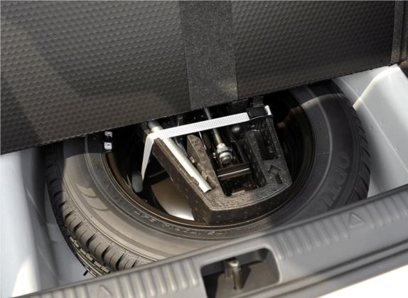 桑塔纳 2017款 浩纳 1.6L 自动豪华版 其他细节类   备胎