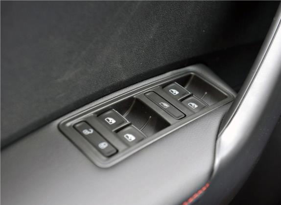 桑塔纳 2017款 浩纳 1.6L 自动豪华版 车厢座椅   门窗控制