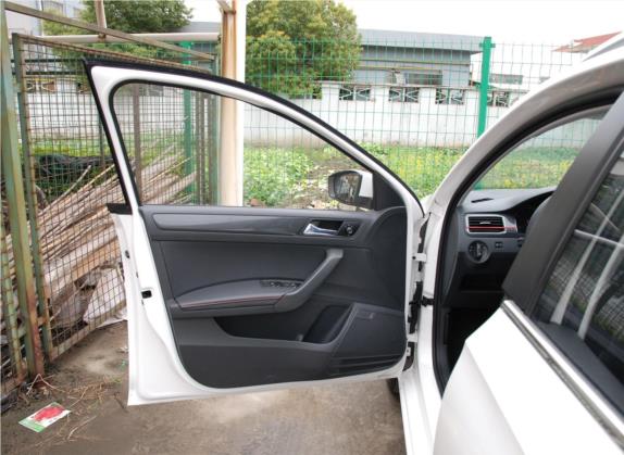 桑塔纳 2017款 浩纳 230TSI DSG舒适版 车厢座椅   前门板