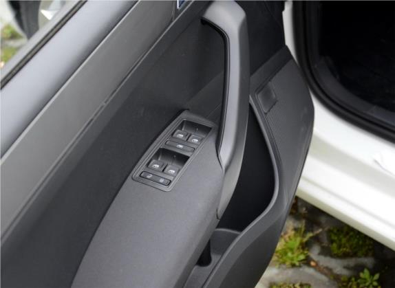 桑塔纳 2017款 Cross 1.6L 自动风尚型 车厢座椅   门窗控制