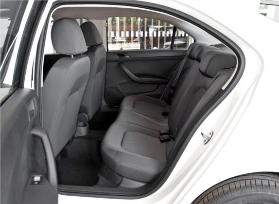 桑塔纳 2018款 1.5L 手动风尚版 车厢座椅   后排空间