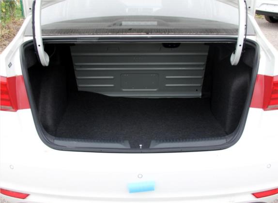 桑塔纳 2018款 1.5L 手动舒适版 车厢座椅   后备厢