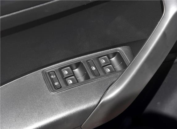 桑塔纳 2018款 1.5L 自动风尚版 车厢座椅   门窗控制