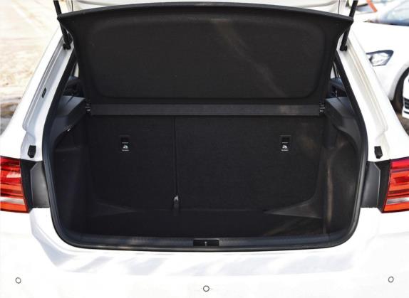 桑塔纳 2018款 浩纳 1.5L 自动舒适版 车厢座椅   后备厢