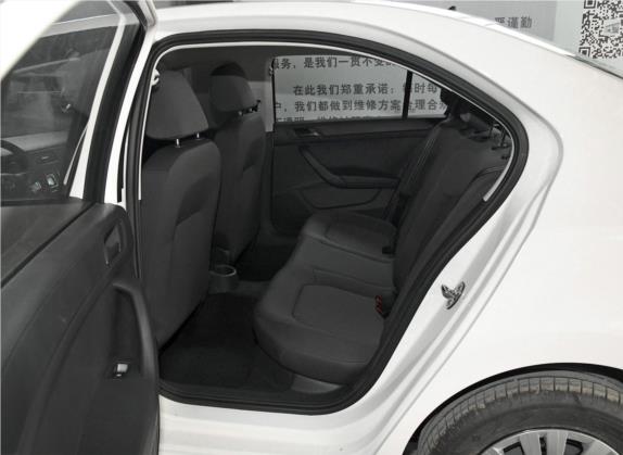 桑塔纳 2019款 1.5L 手动风尚版 国V 车厢座椅   后排空间