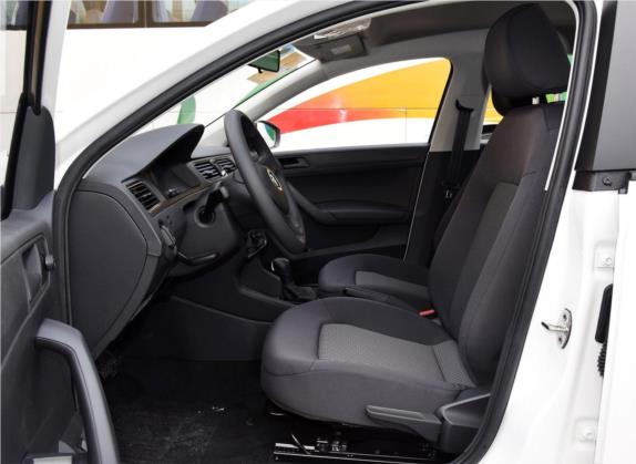 桑塔纳 2019款 1.5L 自动风尚版 国V 车厢座椅   前排空间