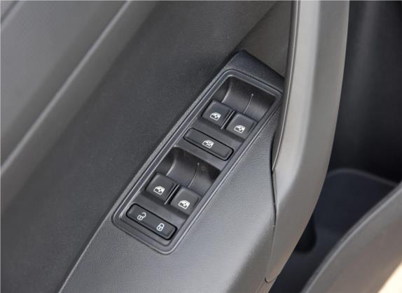 桑塔纳 2019款 1.5L 自动风尚版 国V 车厢座椅   门窗控制