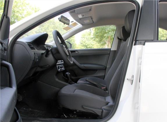 桑塔纳 2019款 1.5L 自动风尚版 国VI 车厢座椅   前排空间