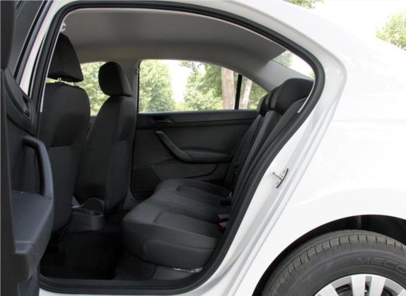 桑塔纳 2019款 1.5L 自动风尚版 国VI 车厢座椅   后排空间