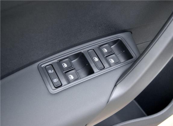 桑塔纳 2019款 1.5L 手动舒适版 国VI 车厢座椅   门窗控制