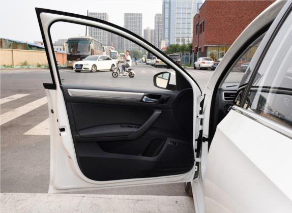桑塔纳 2019款 1.5L 自动舒适版 国V 车厢座椅   前门板