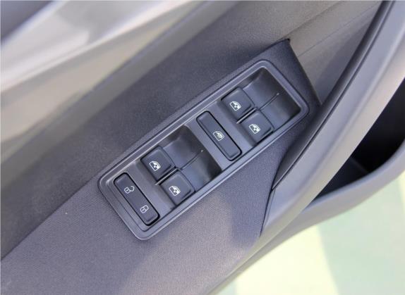 桑塔纳 2019款 浩纳 1.5L 手动风尚版 国VI 车厢座椅   门窗控制