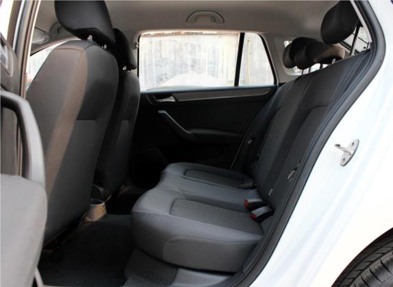 桑塔纳 2019款 浩纳 1.5L 自动风尚版 国VI 车厢座椅   后排空间